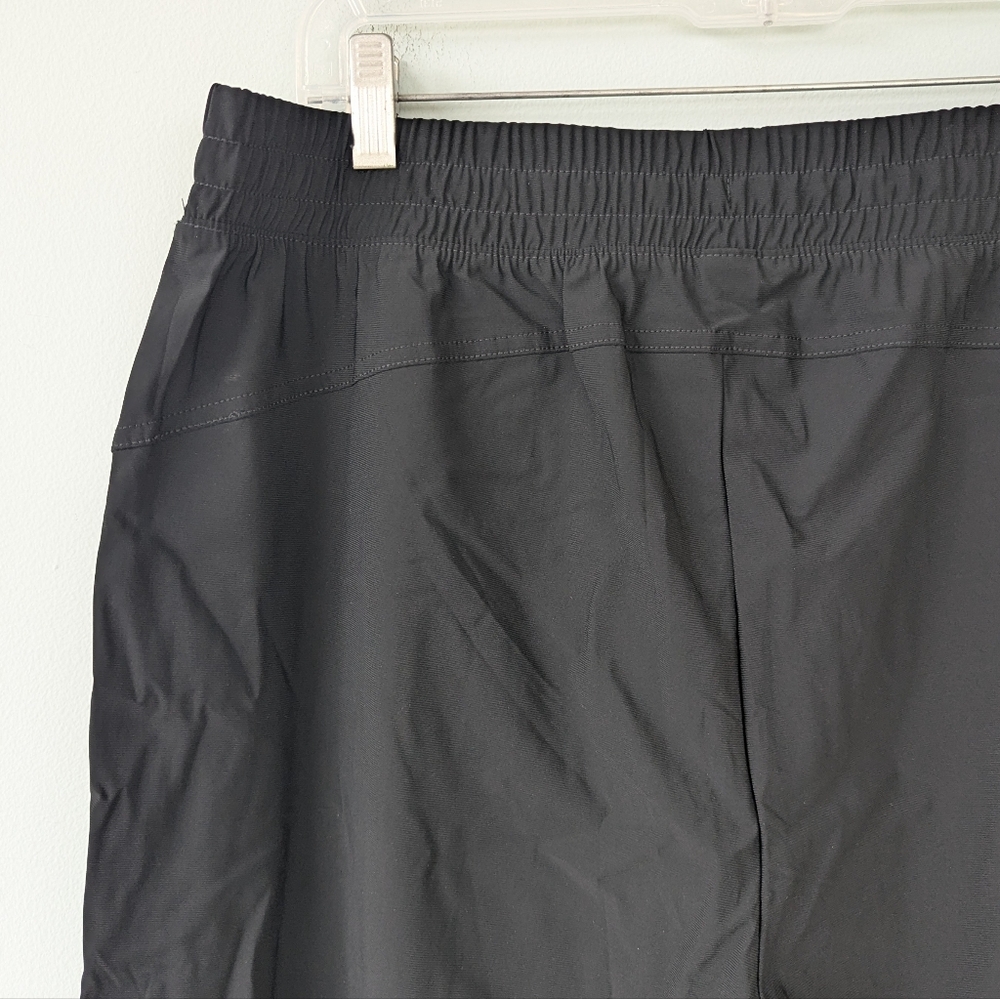 NWT Old Navy Women's Sleek Tech Black High  Rise Athletic Jogger Pants - Picture 11 of 11